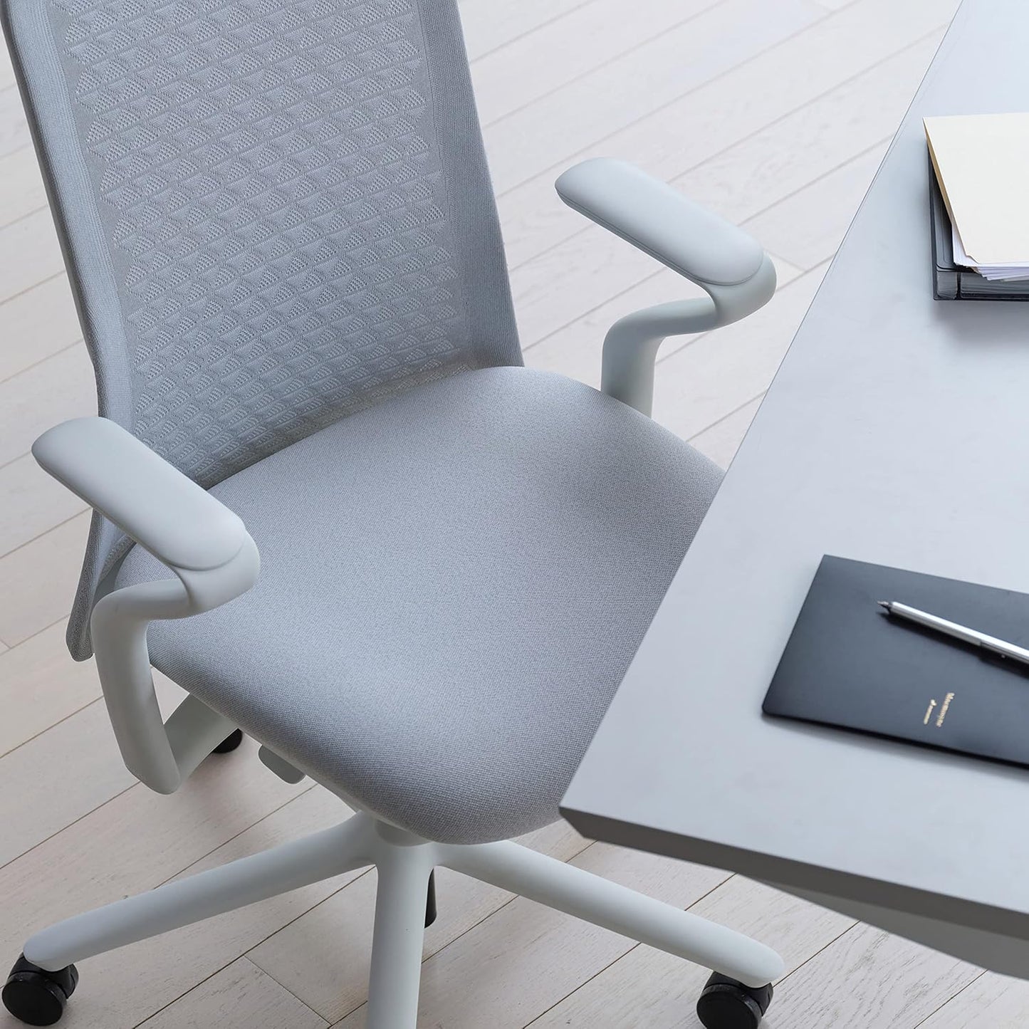 Branch - Verve Chair - High Performance Executive Office Chair with Contoured Seat Back and Adjustable Lumbar Rest - High Density Foam Cushion with Aluminum Base - up to 275 Lbs - Mist - Serious Techies