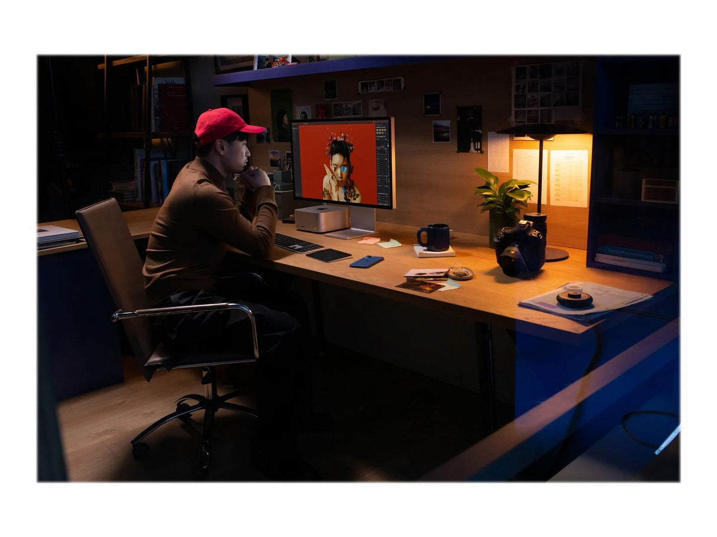 Apple - Studio Display 27" 5K Retina Monitor with Standard Glass, Tilt and Height-Adjustable Stand - Serious Techies