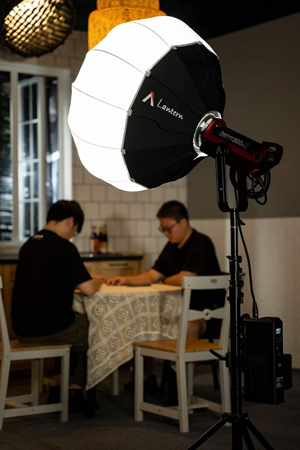 Aputure - Lantern Softbox Soft Light Modifier with Bowens Mount for 300D Mark II 120D 120T 120D Mark II 300D - Serious Techies
