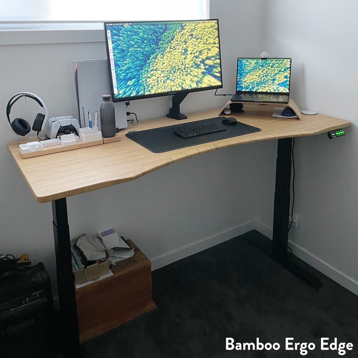 Desky - Dual Ergo Edge Sit Stand Desk - Bamboo / 60 X 30 Inches / Matte Black - Serious Techies