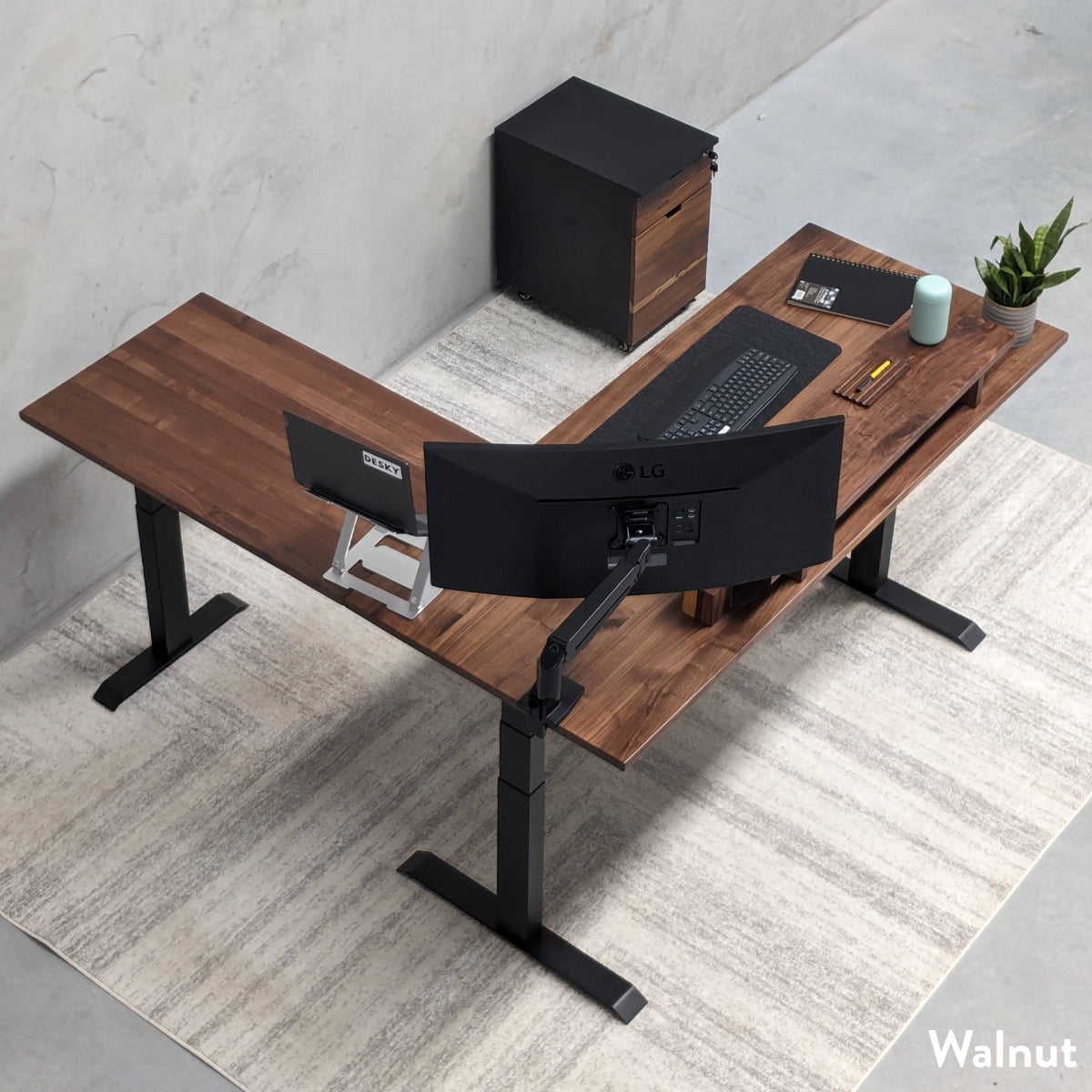 Desky - Hardwood L-Shape Sit Stand Desk - Pheasant wood / 60 X 30 X 62 X 20 Inches / Matte Black - Serious Techies