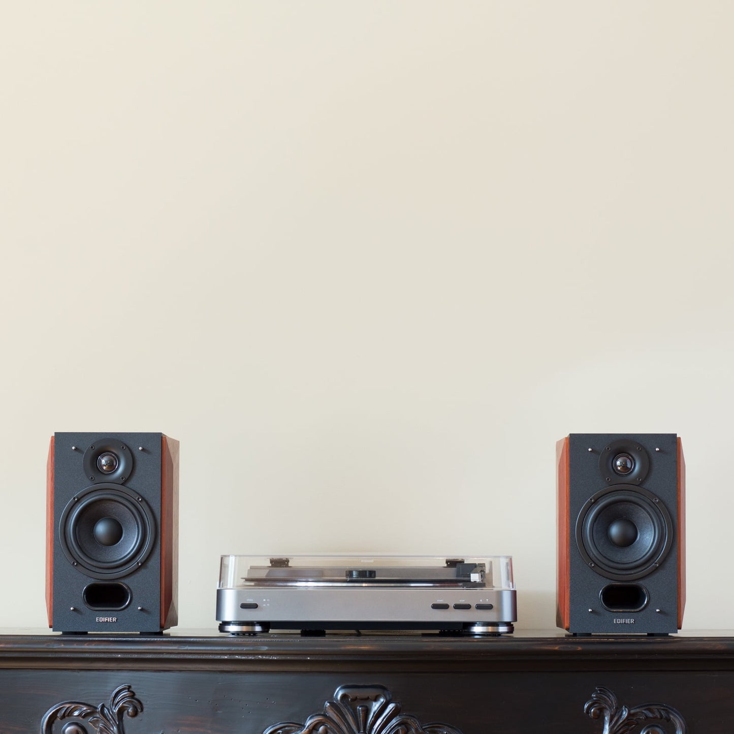 Edifier - P17 Passive Bookshelf Speakers - 2-Way Speakers with Built-In Wall-Mount Bracket - Serious Techies