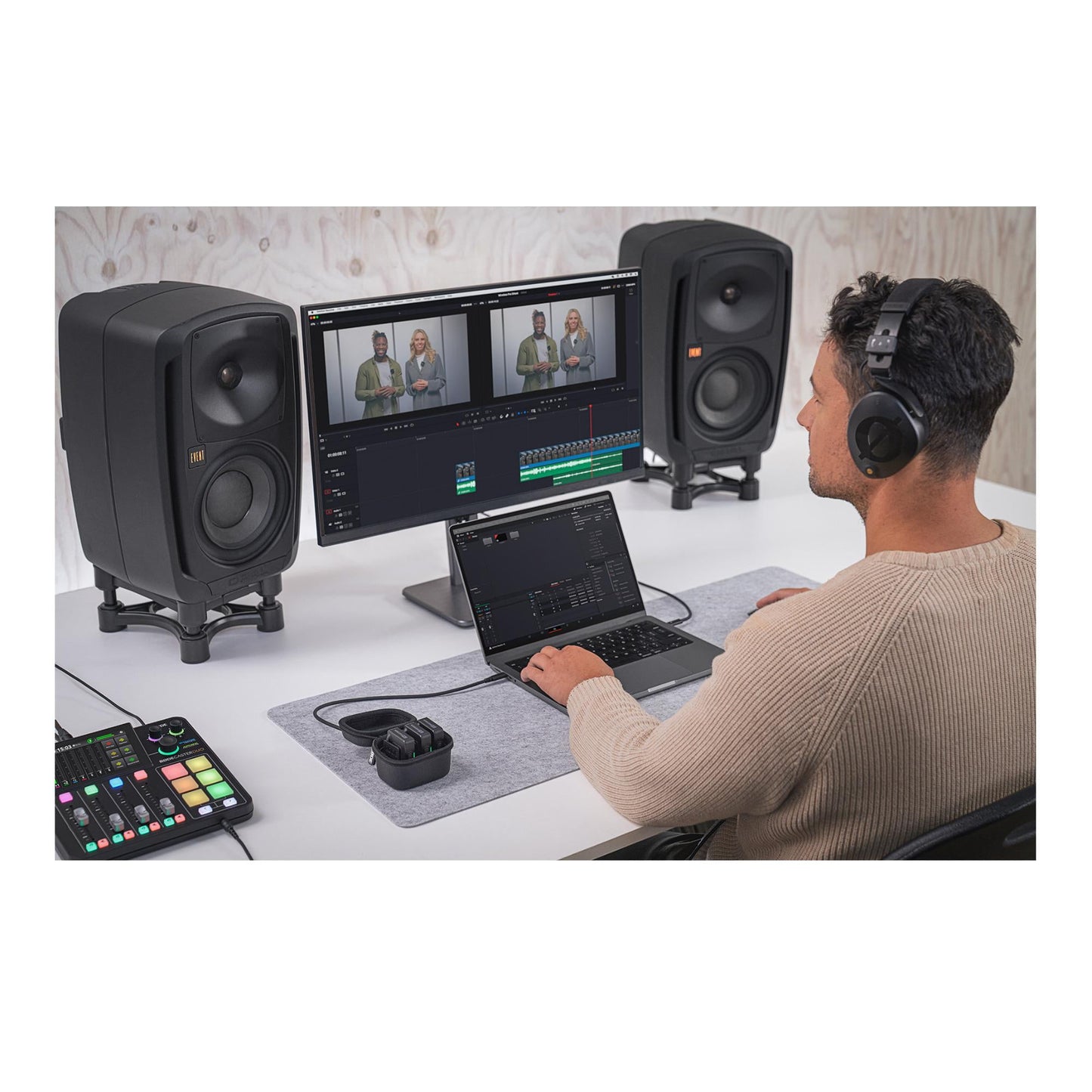 RODE - Wireless PRO Clip-On Microphones with USB-C Female & Built-In Rechargeable, Black - Serious Techies