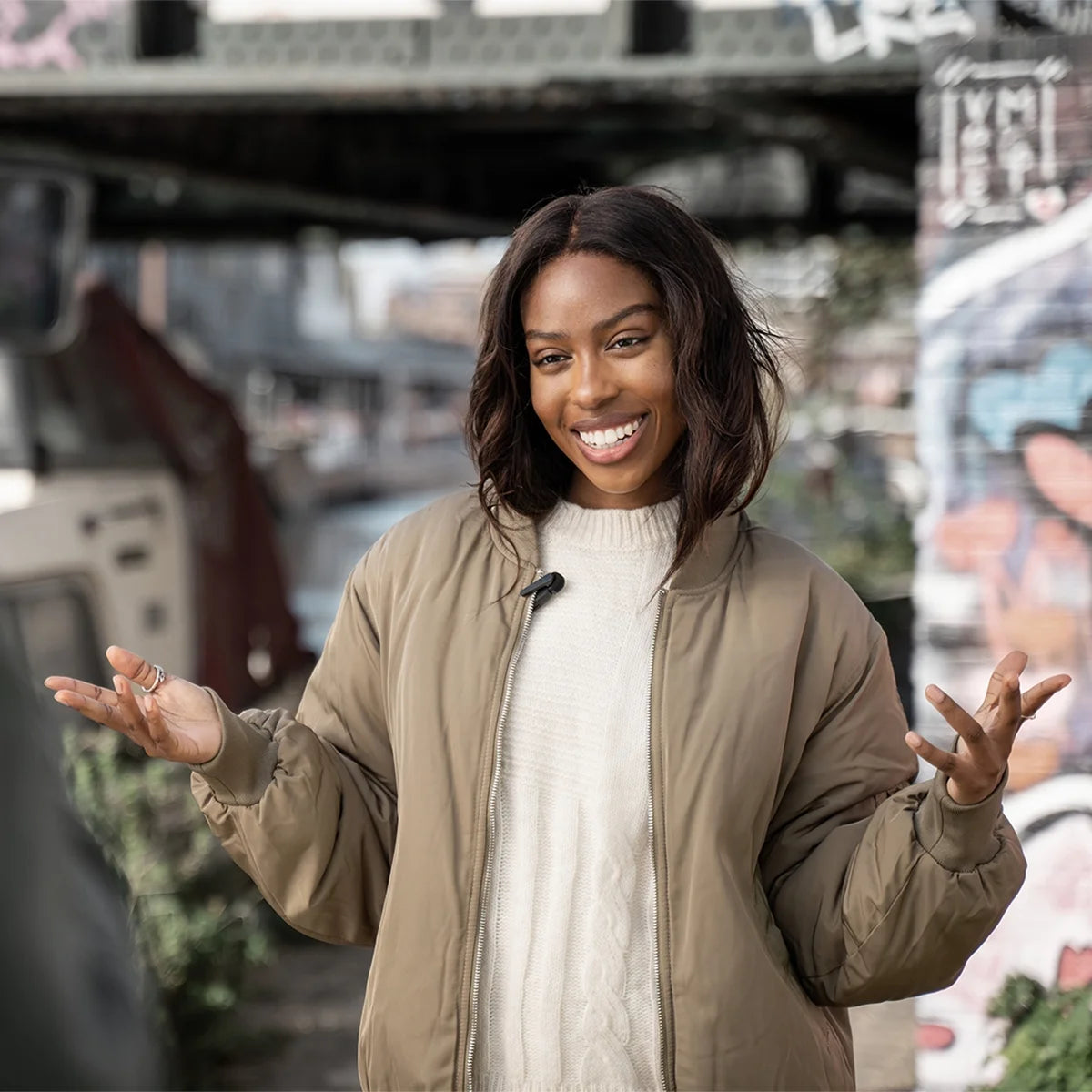 Shure - Movemic Wireless Lavalier Microphone - Serious Techies