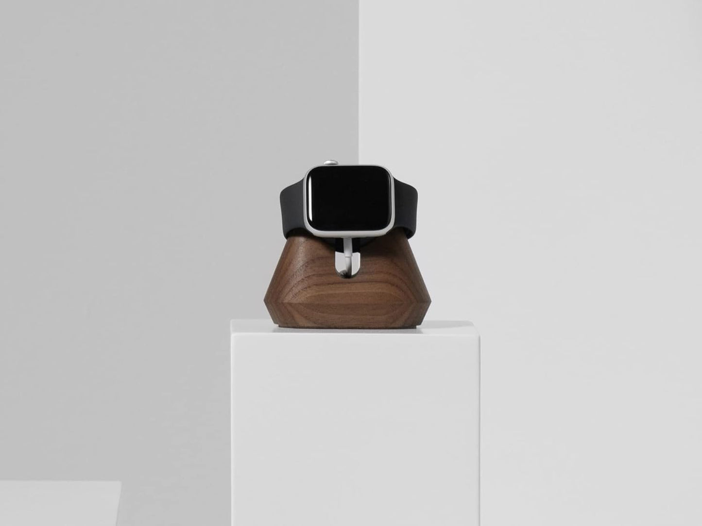 Oakywood - Watch Charger Stand – Charging Docking Station - Natural Wood – Magnetic Handle - Compatible with Magsafe Charger & All Apple Watch Models – 5.3X7.5X8.2Cm/2.1X3X3.2’ – Walnut - Serious Techies