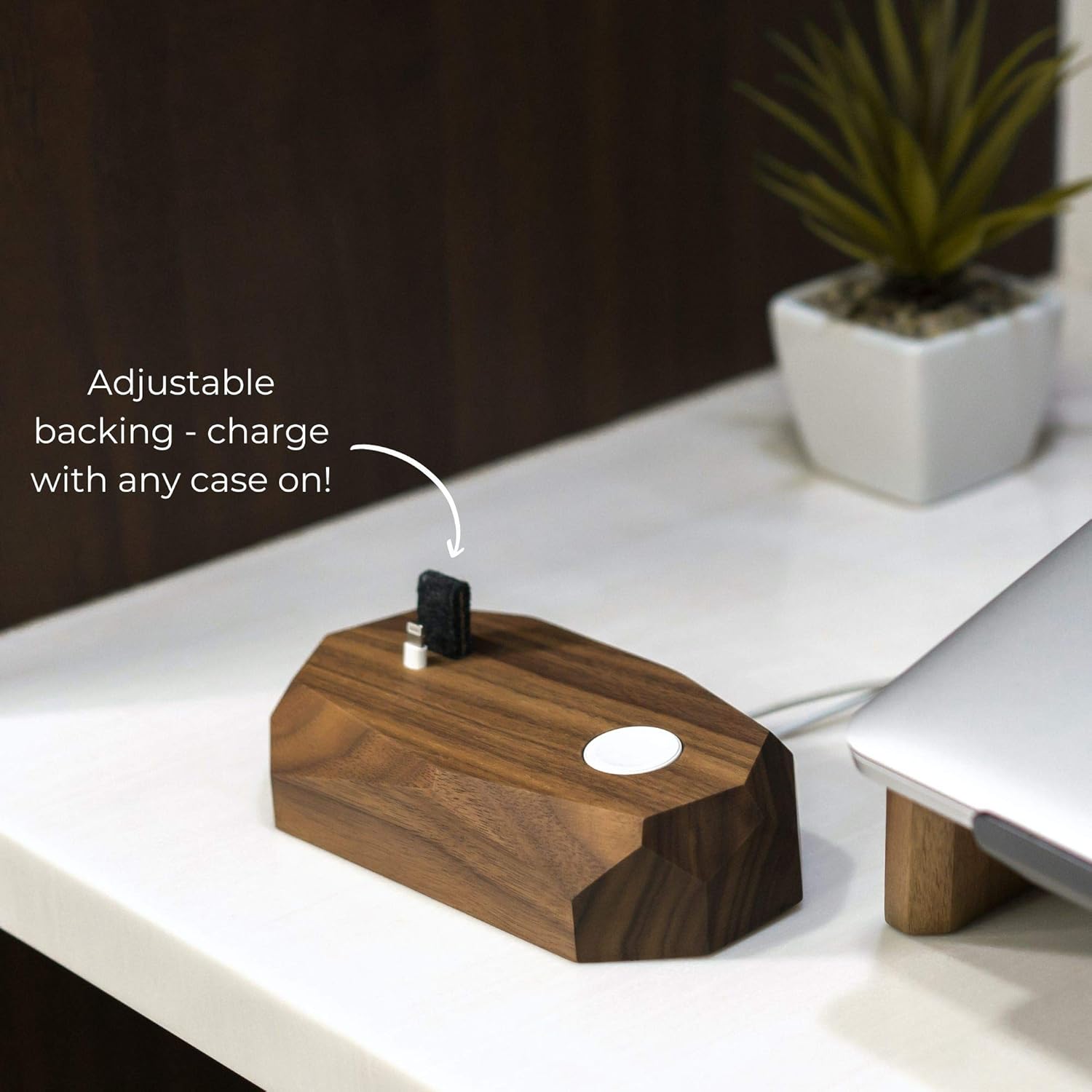 Oakywood - 2In1 Wood Docking Station Compatible with Apple Watch, Compatible with Iphone - Dual Charging Station, 1 X Lightning USB-A Connector Included - Combo Dock - Walnut - Serious Techies