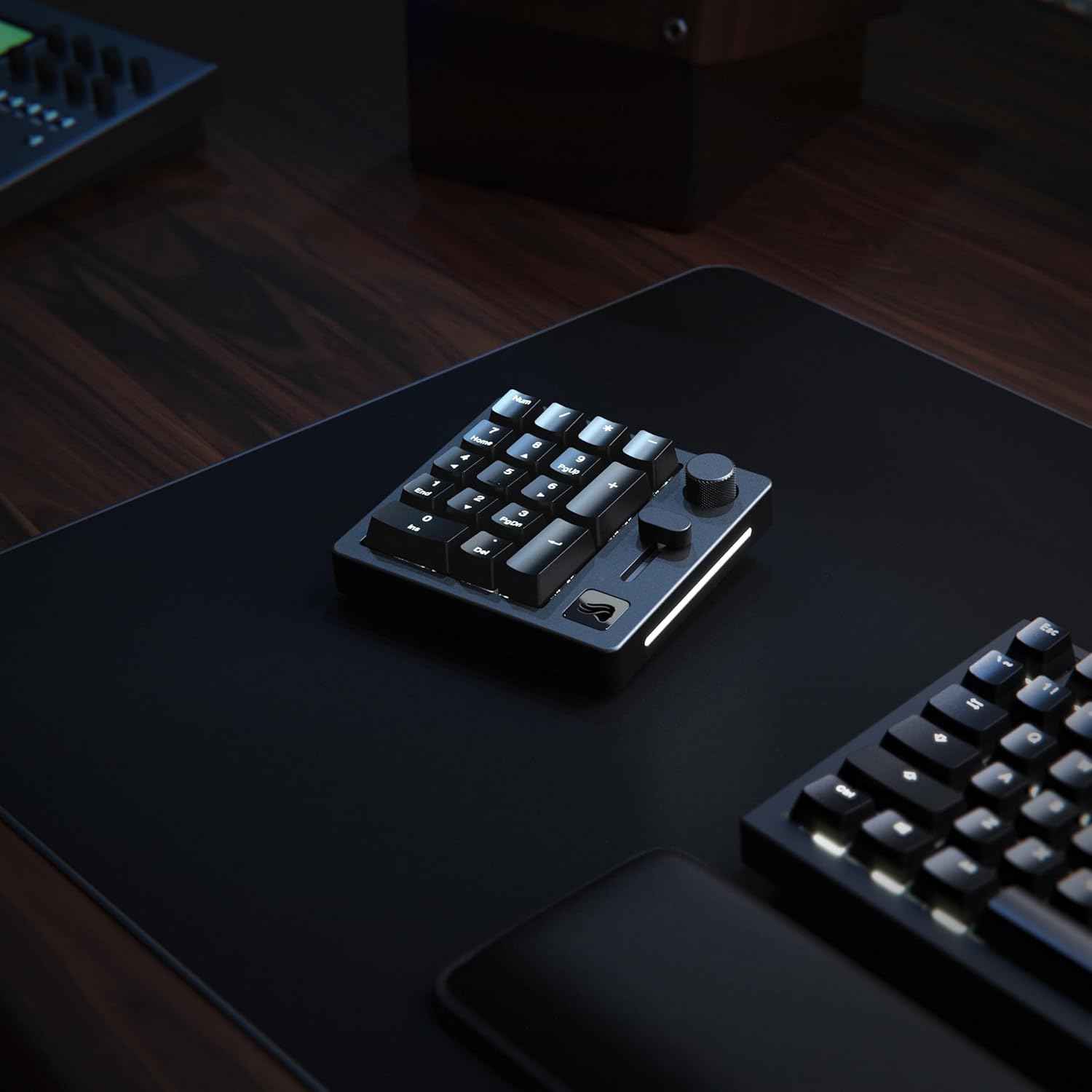 Glorious - GMMK Macro Pad - Black Mechanical Numpad - 10 Key USB Keypad - Hotswap, Programmable Volume Knob, RGB Backlit, Wired & Wireless Bluetooth- Gaming Keyboard Number Pad - Serious Techies