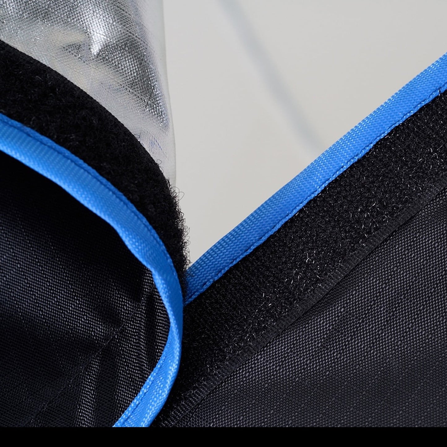 Aputure - Amaran 35.4"/90Cm Lantern Softbox,Quick Release with Bag for Continuous Lighting Amaran 300C 150C Amaran 200X S 100X S  600D 300Xand Other Bowens Mount Light - Serious Techies