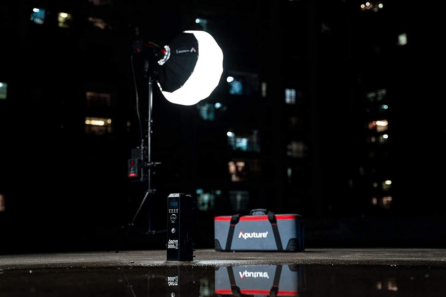 Aputure - Lantern Softbox Soft Light Modifier with Bowens Mount for  300D Mark II 120D 120T 120D Mark II 300D - Serious Techies