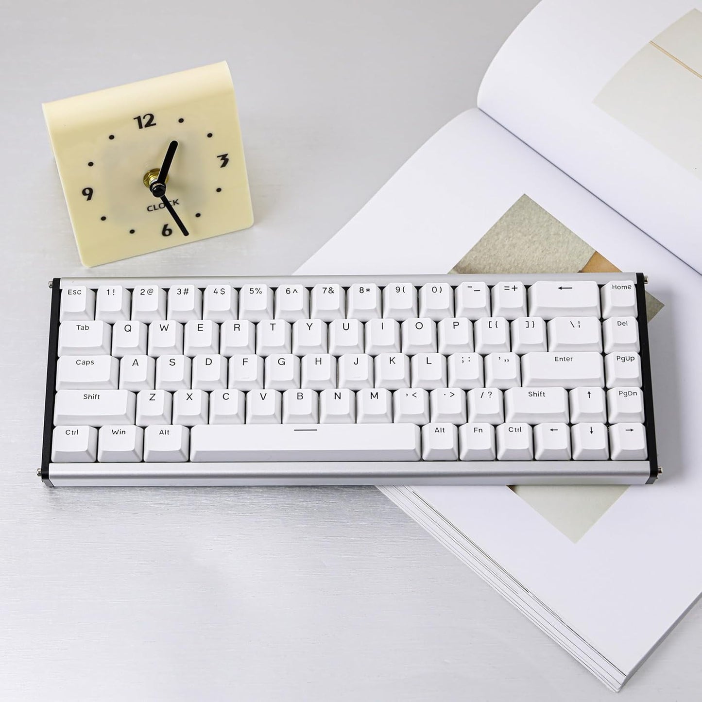 Geekzone - Aluminum Alloy Design - the AJAZZ ALUX 68 HE Series Features a Robust CNC-Anodized Aluminum Alloy Casing with 180 Mesh Sandblasting, Offering a Premium Look and Feel - Serious Techies