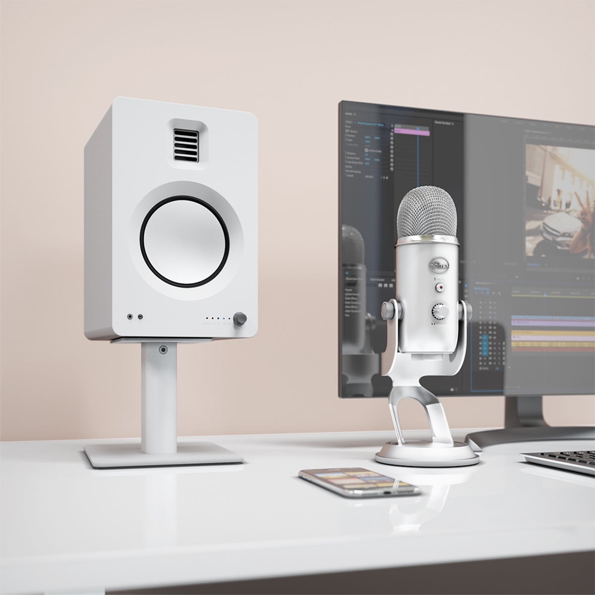 Kanto - SP6HD 6" Universal Desktop Speaker Stands with Rotating Top Plates and Cable Management - Pair (White) - Serious Techies